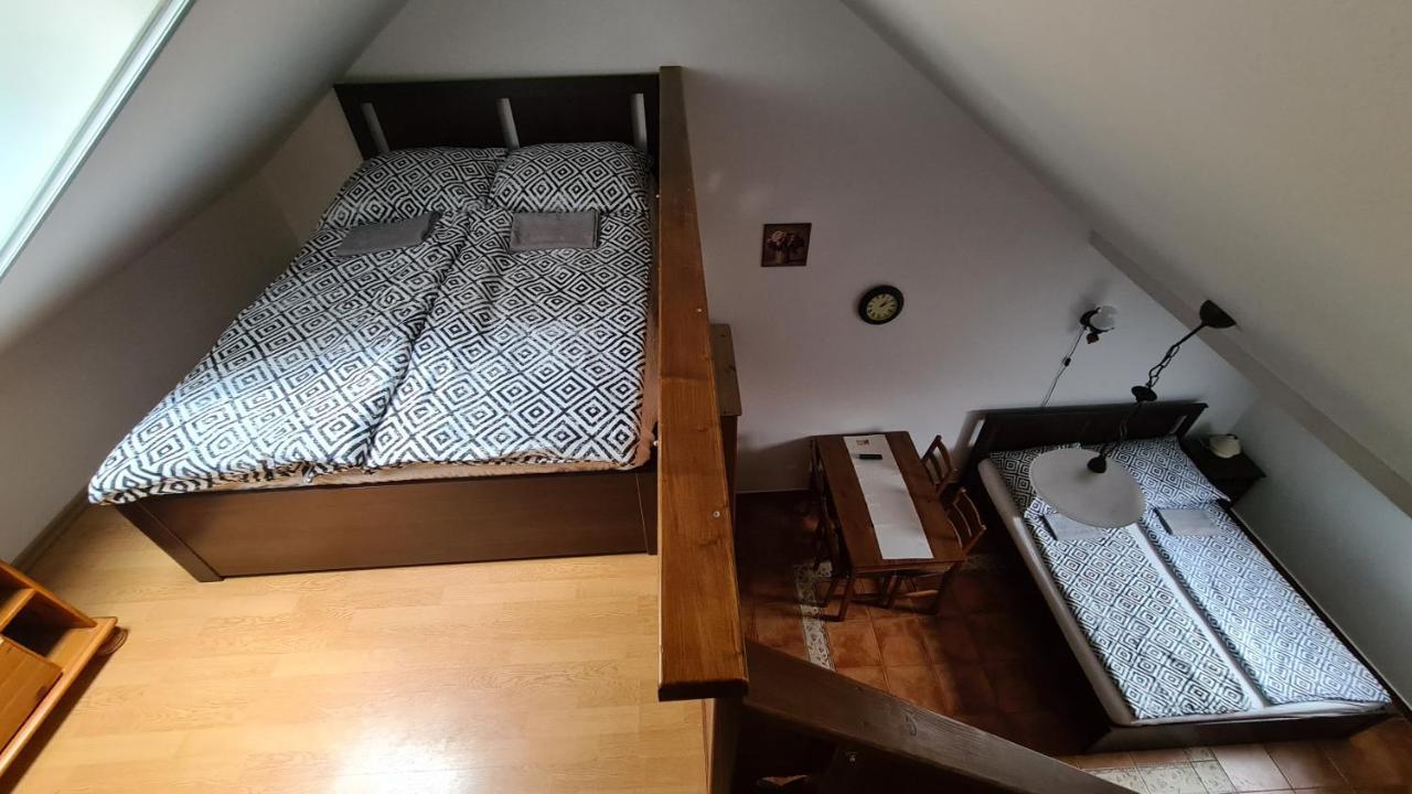 Gyulai Fuerdoe Apartman Luaran gambar