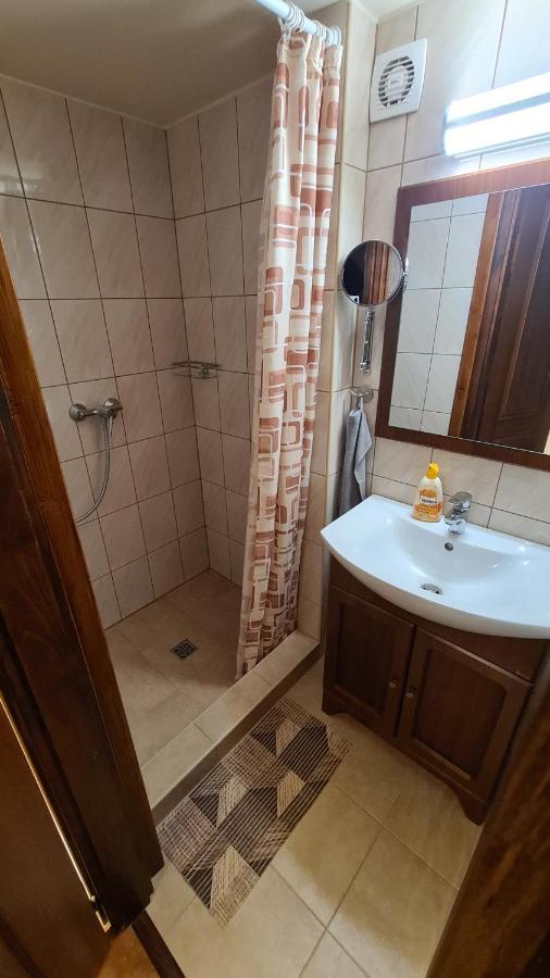 Gyulai Fuerdoe Apartman Luaran gambar