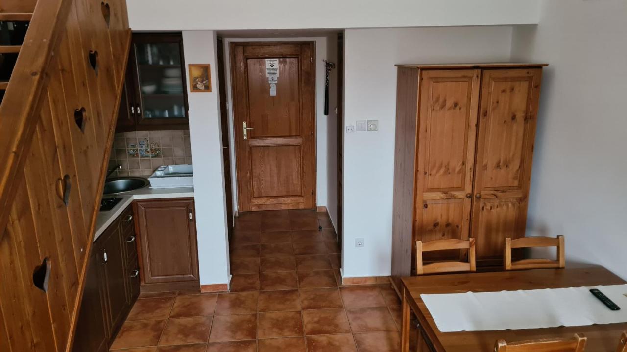 Gyulai Fuerdoe Apartman Luaran gambar